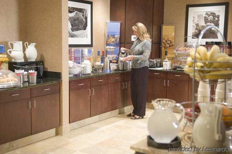 Hampton Inn & Suites Mobile Providence Park/Airport Restaurant photo