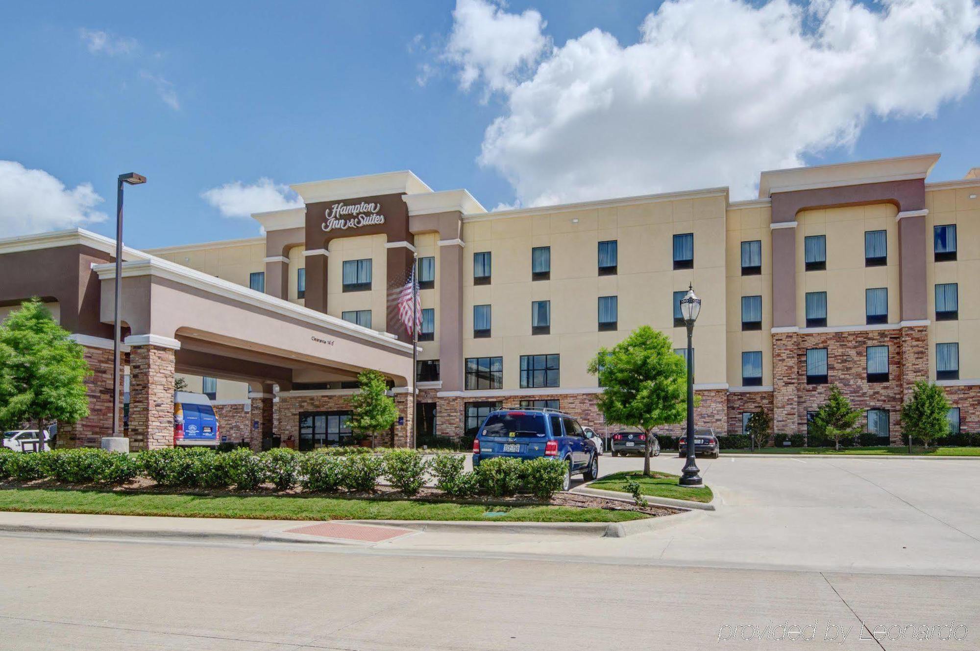 Hampton Inn & Suites Mobile Providence Park/Airport Exterior photo